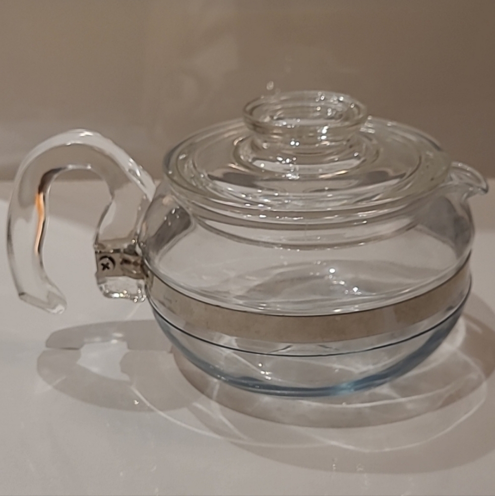 Vintage PYREX Flameware 8446 Glass 6 Cup Stove Top Coffee/Tea Pot Kettle w/ Lid